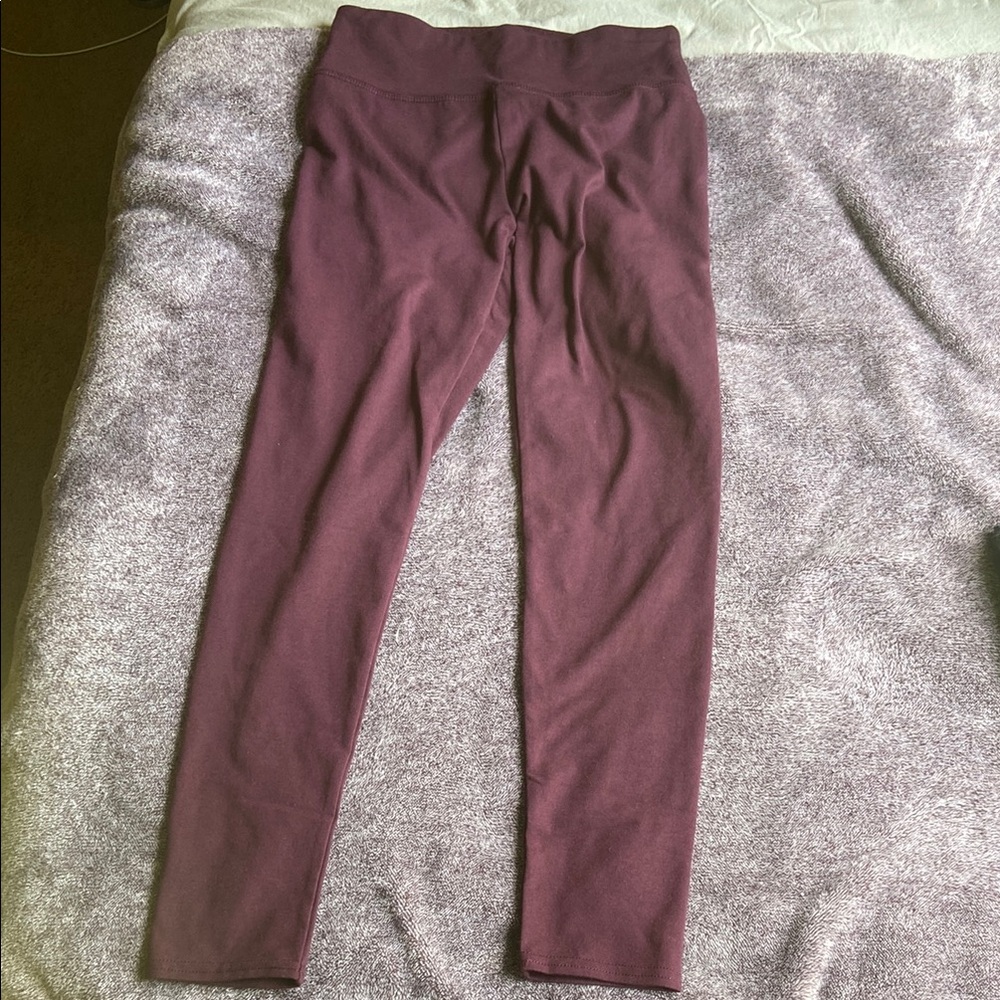 Aerie Maroon Chill Play Move Leggings (NWT)